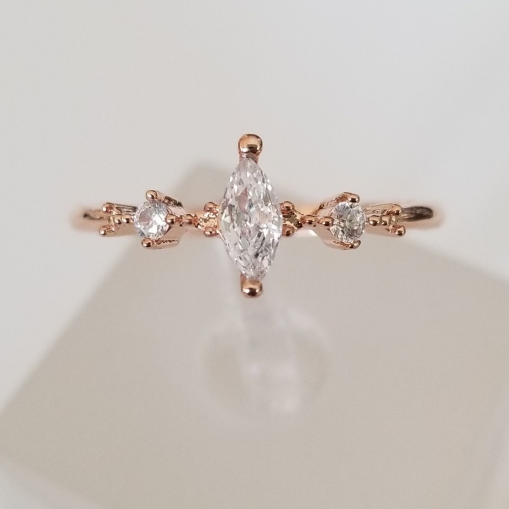 HOST PICK!!!🌹Rose Gold Marquise Ring - Picture 2 of 7